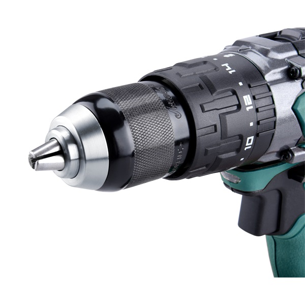 akkus ütvefúró és csavarozó, 18V, Li-ion; 4 pólusú motor, 1db akku, 1db töltő, 2000 mAh, 40/58Nm