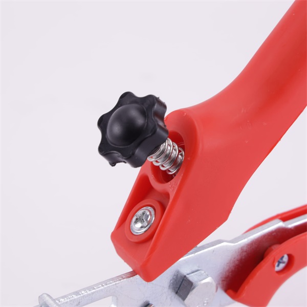 csempeszintező (lapszintező) fogó, állítható, ékes rendszerhez